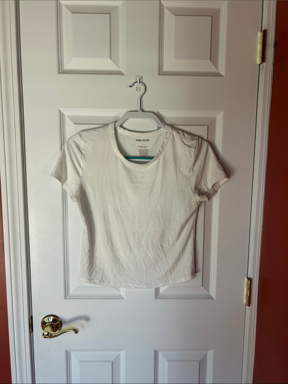Pink Rose White Short-Sleeve Crewneck Tee
